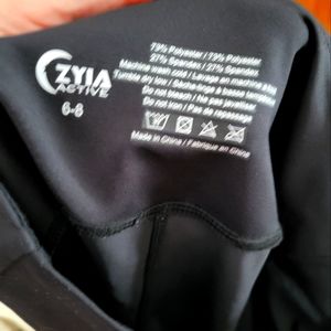 ZYIA active workout shorts size 6-8 black